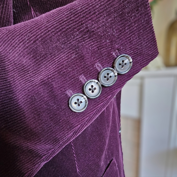 Talbots women's corduroy blazer in Plum. Size 4 - Picture 5 of 10